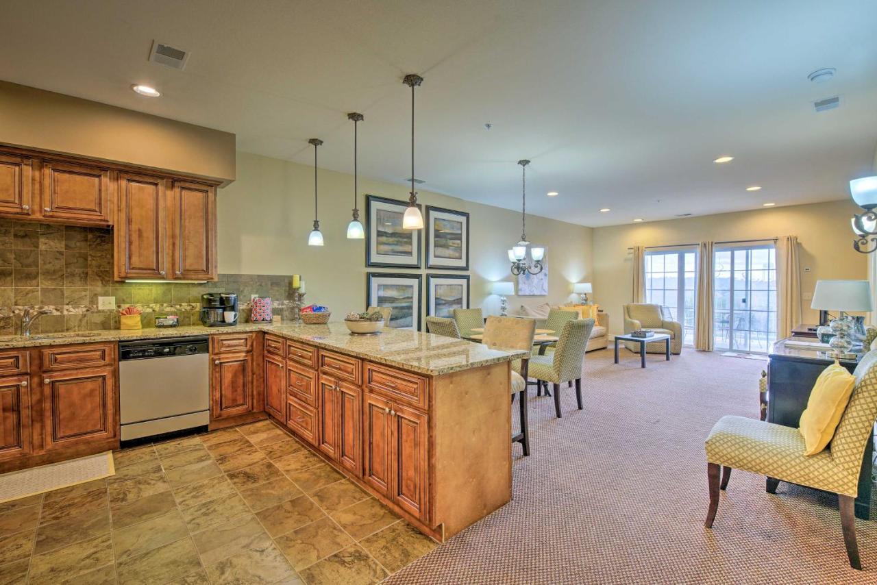 Inviting Branson Condo With Outdoor Dining Area Екстериор снимка