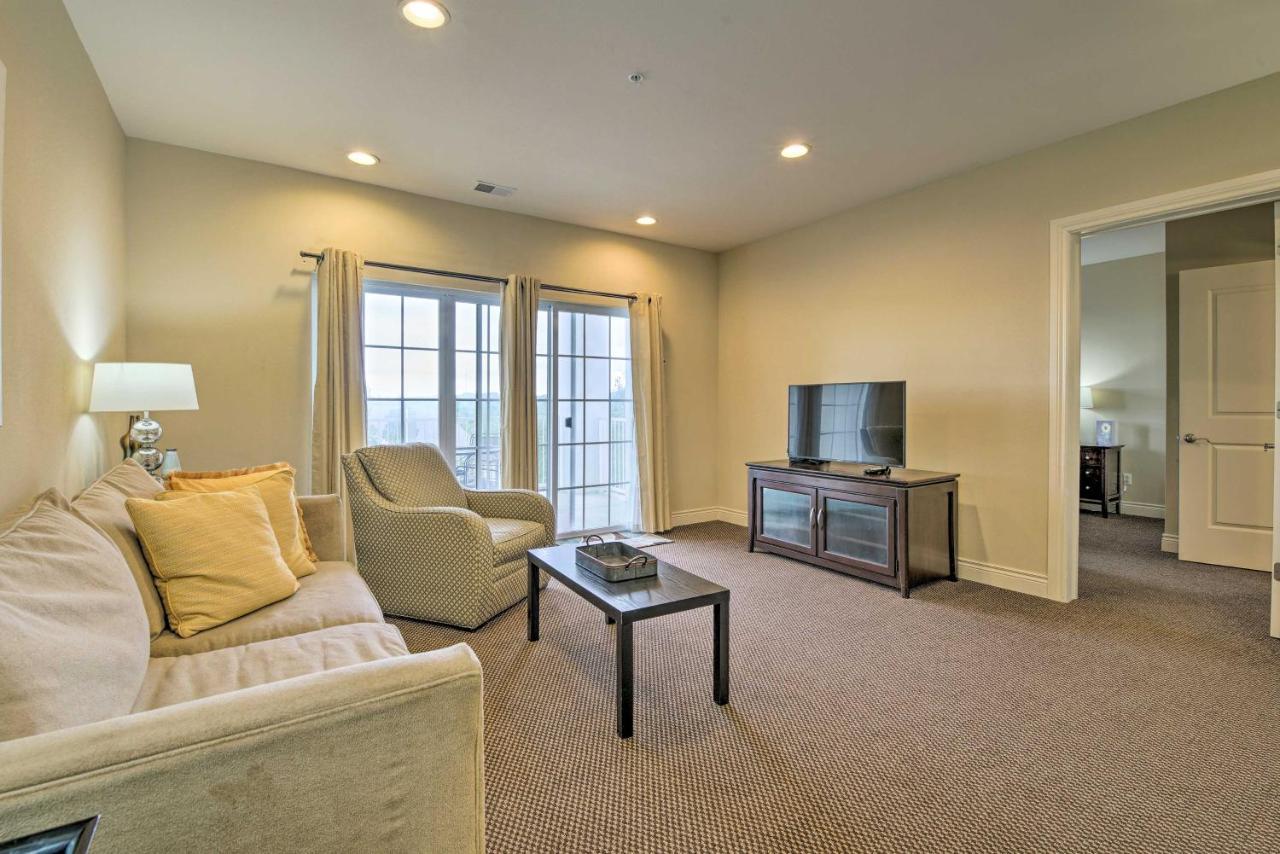 Inviting Branson Condo With Outdoor Dining Area Екстериор снимка