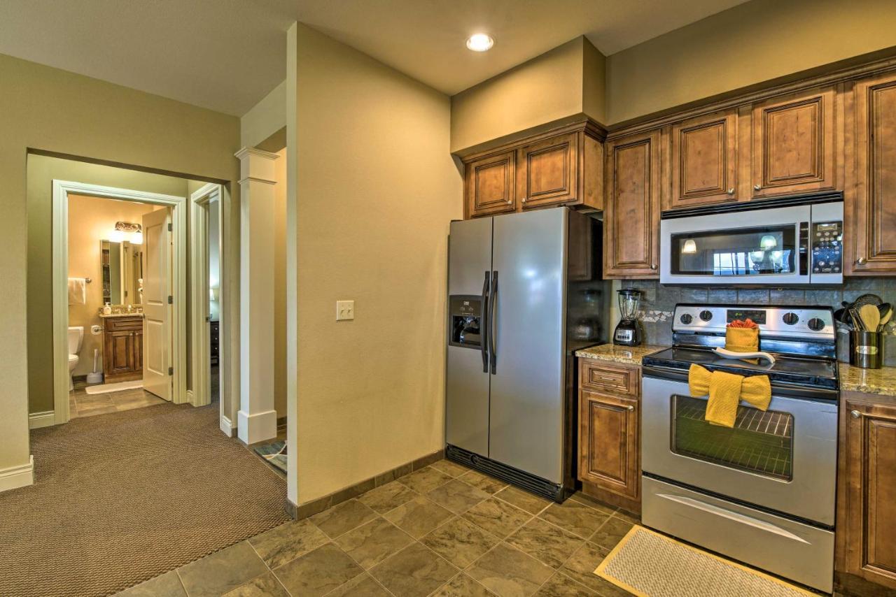 Inviting Branson Condo With Outdoor Dining Area Екстериор снимка